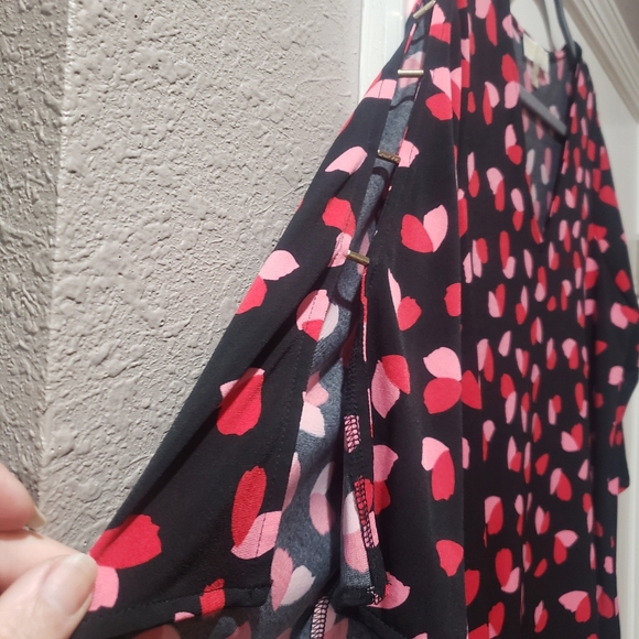 Women's Black and Pink Leaf Print Top - Picture 3 of 4